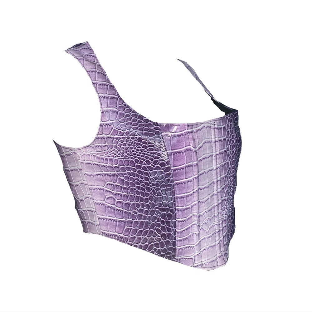 A beautiful purple faux leather corset - Picture 2 of 3